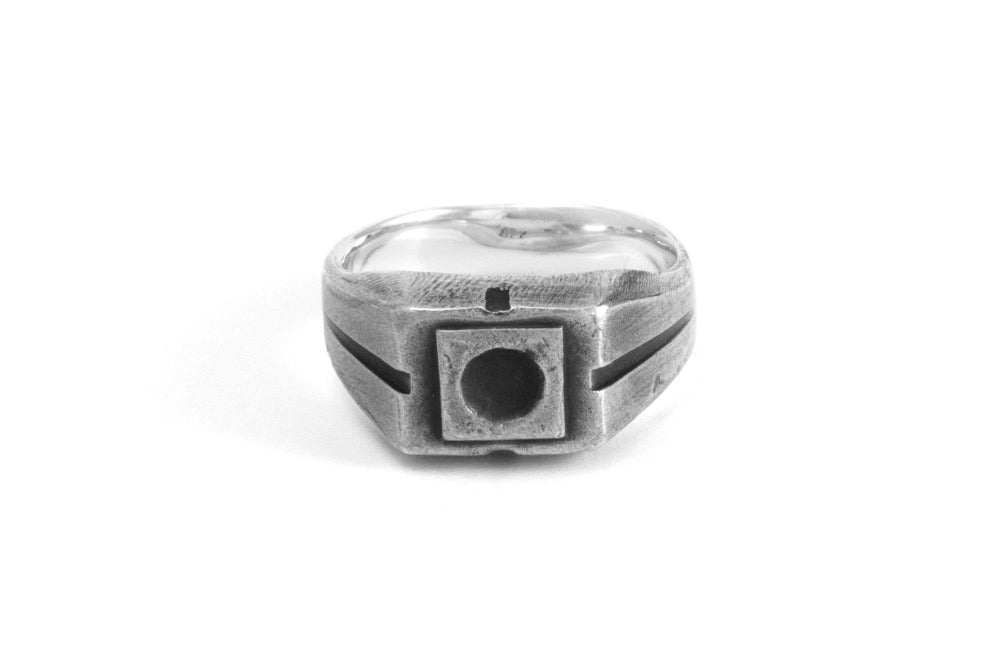 009 - Signet Ring Dot– 877 Workshop