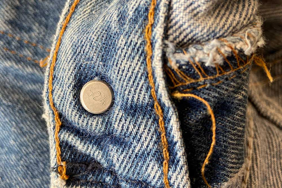 #600 Vintage Levi’s 501 - W35 L27 - Made in USA - 1980’s (#04)