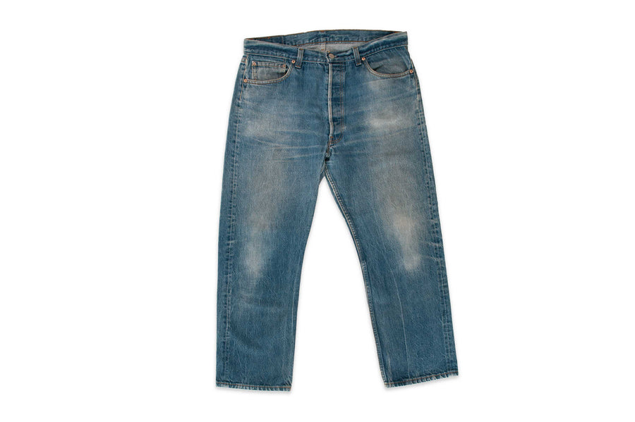#600 Vintage Levi’s 501 - W36 L26 - Made in USA - 1990’s (#08)