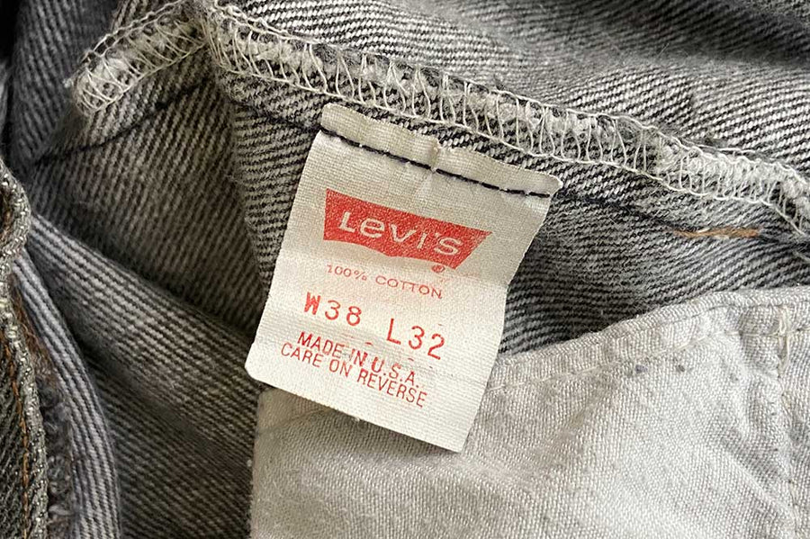 #600 Vintage Levi’s 501 grey - W37 L30 - Made in USA - 1990’s (#67)