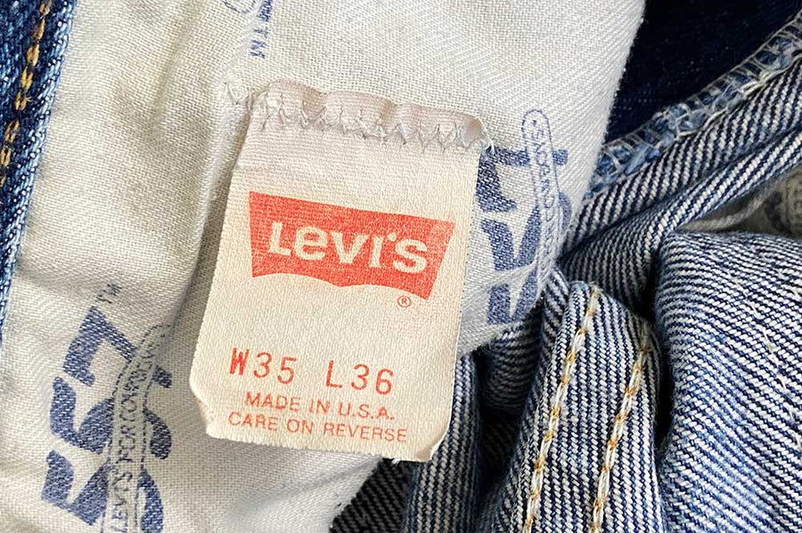 #600 Vintage Levi's 557 - W35 L30 - 1990’s (#74)