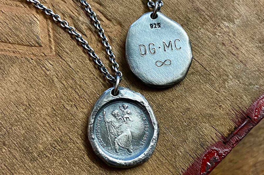 #068 - Necklace St. Christopher - seal