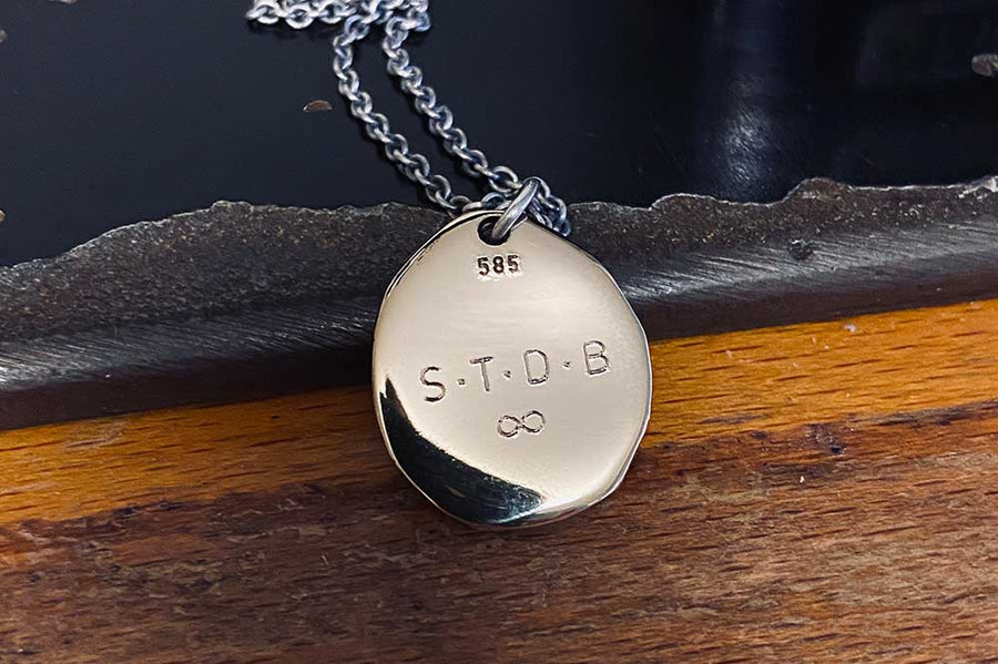 #069 - Necklace St. Christopher seal - GOLD