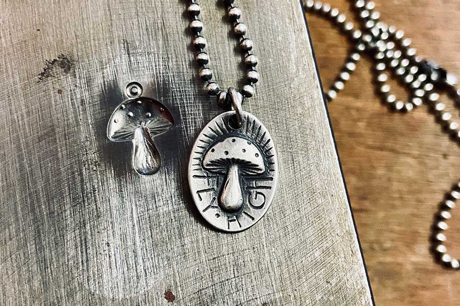 #085 - Necklace Mushroom