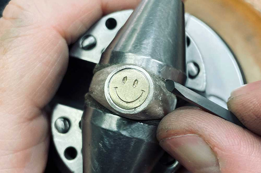 #035 - Signet Ring Smiley