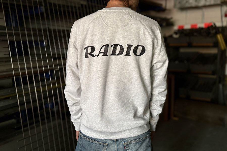 #211 - Men’s Sweater Radio Woodtype