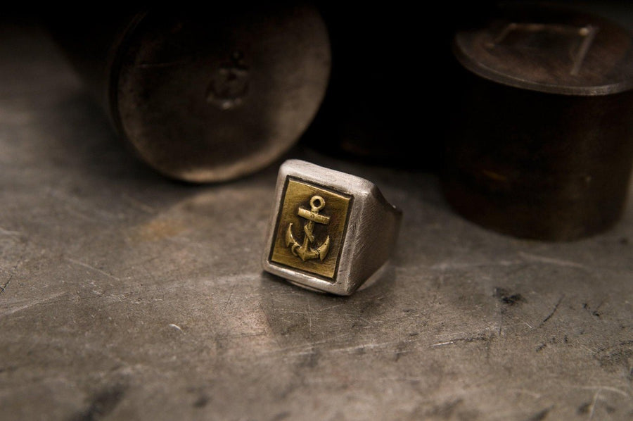 #028 - Signet Ring Anchor - 877 Workshop