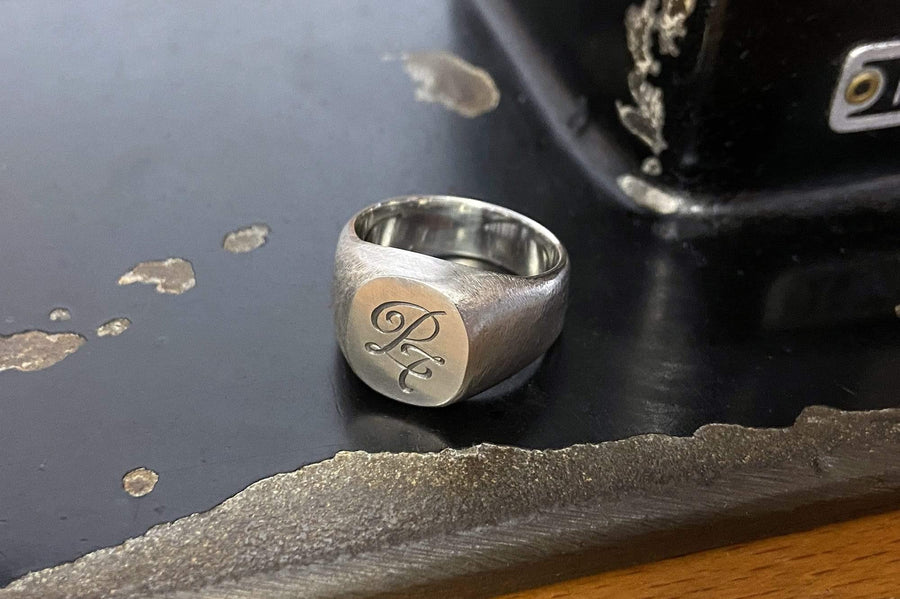 #002 - Engraving - 877 Workshop