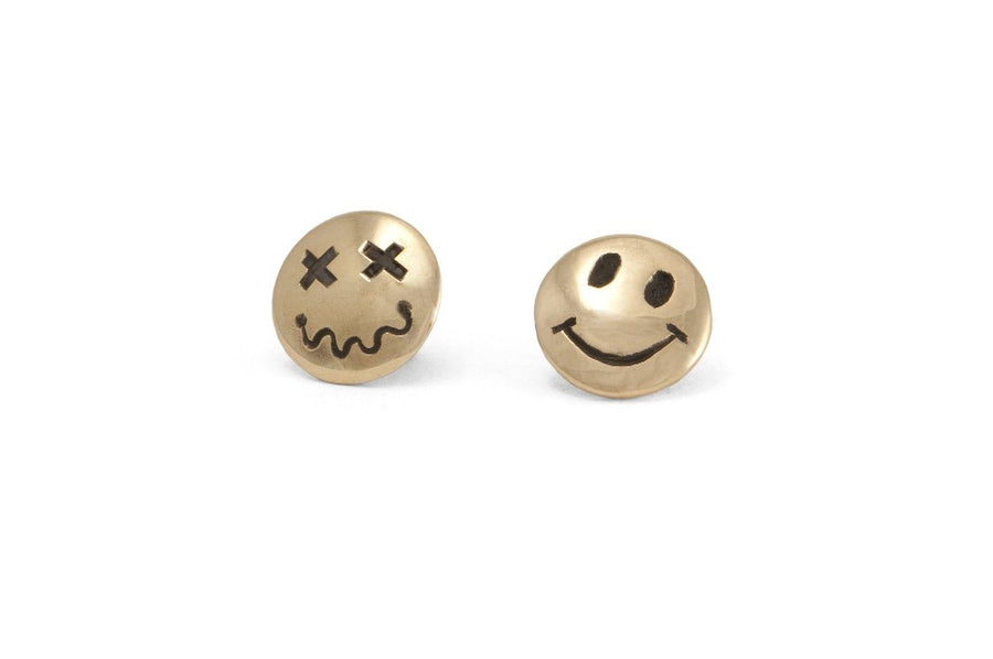 #071 – Smiley Pin - 877 Workshop