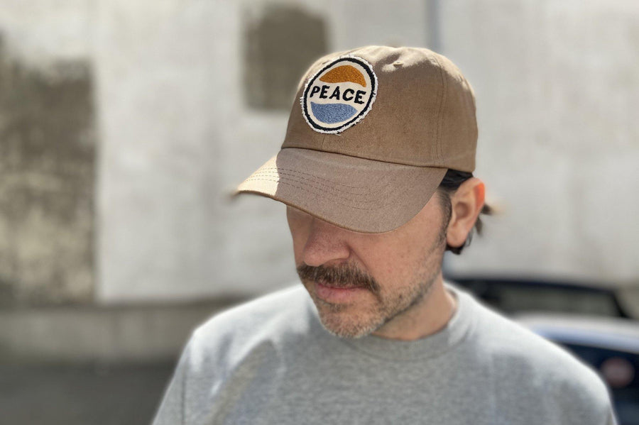 #191 - Basecap Dad Cap Peace caramel - 877 Workshop