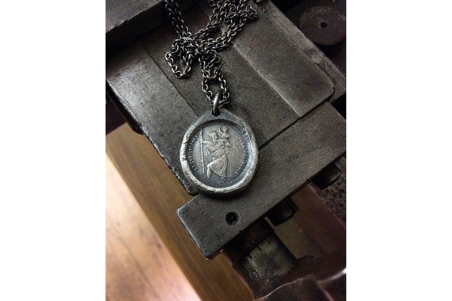 #047 - Necklace St. Christopher - seal - 877 Workshop