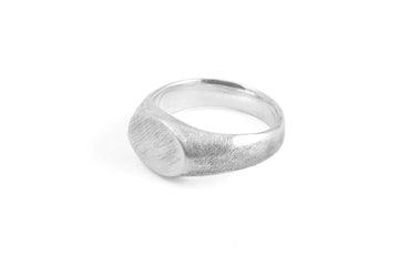 #007 - Signet Ring Ellipse - 877 Workshop